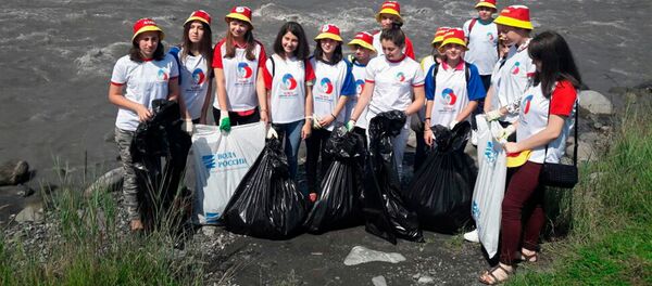 В СЕВЕРНОЙ ОСЕТИИ ПРОШЛА ЭКОЛОГИЧЕСКАЯ АКЦИЯ ЧИСТЫЕ БЕРЕГА ТЕРЕКА - Sputnik Южная Осетия