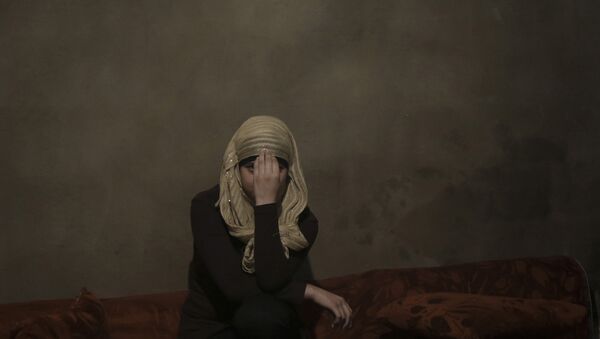 Женщина в хиджабе - Sputnik Южная Осетия