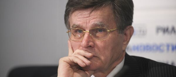 Вячеслав Матузов на Круглом столе о ситуации на Ближнем Востоке Вячеслав Матузов на Круглом столе о ситуации на Ближнем Востоке - Sputnik Южная Осетия