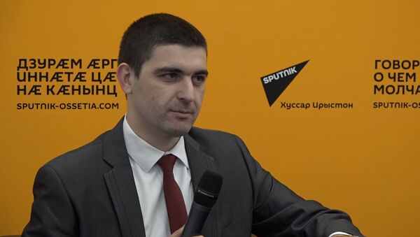 Глава Федерации Шахмат на пресс-конференции в Sputnik - Sputnik Южная Осетия