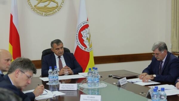 Совещание у президента РЮО линии  Инвестпрограммы - Sputnik Южная Осетия