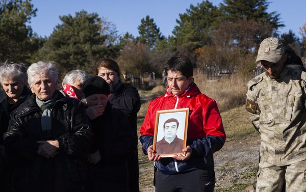 Перезахоронение Вилена Чибирова - Sputnik Южная Осетия