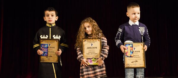 Литературон видеоконкурс Нæхи Къоста-йы уæлахиздзаутæ - Sputnik Хуссар Ирыстон