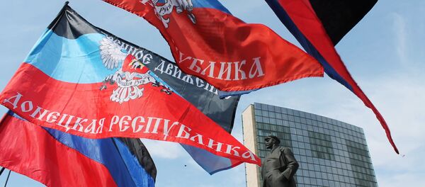 Митинг в честь годовщины провозглашения ДНР в Донецке Митинг в честь годовщины провозглашения ДНР в Донецке - Sputnik Хуссар Ирыстон