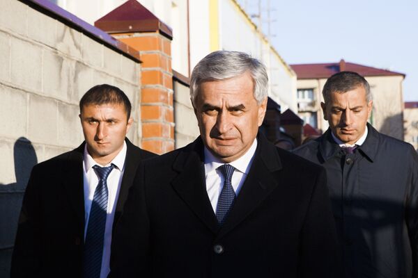Приезд Рауля Хаджимба в Южную Осетию - Sputnik Южная Осетия