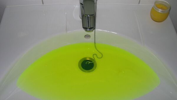 Зеленая вода из крана - Sputnik Южная Осетия