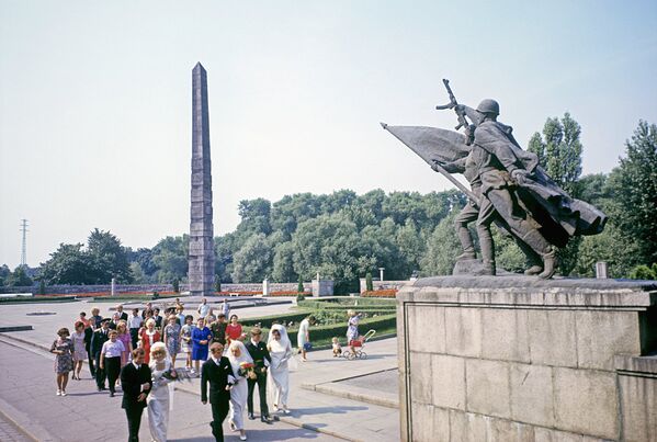Памятник 1200 гвардейцам - Sputnik Южная Осетия