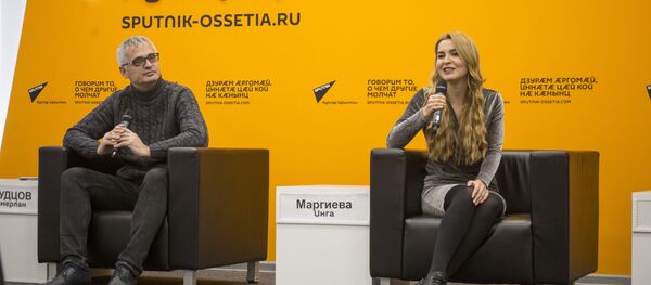 Дзудцов Таменлан и Маргиева Инга Дзудцов Таменлан и Маргиева Инга - Sputnik Южная Осетия