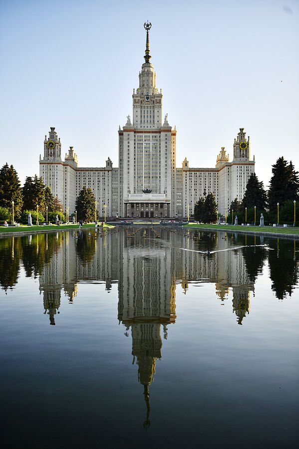 Здание Московского университета на Воробьевых горах - Sputnik Южная Осетия