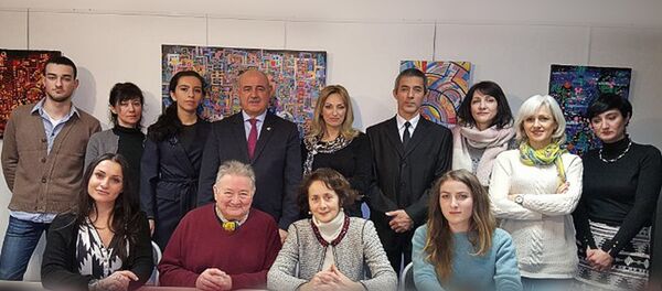 7 декабря в Доме ассоциаций в Париже состоялась встреча Министра иностранных дел Республики Южная Осетия Д.Н. Медоева с представителями осетинской общины Франции 7 декабря в Доме ассоциаций в Париже состоялась встреча Министра иностранных дел Республики Южная Осетия Д.Н. Медоева с представителями осетинской общины Франции - Sputnik Южная Осетия