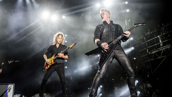 Участники группы Metallica Кирк Хэмметт и Джеймс Хэтфилд на фестивале Rock On The Range Music в США - Sputnik Южная Осетия