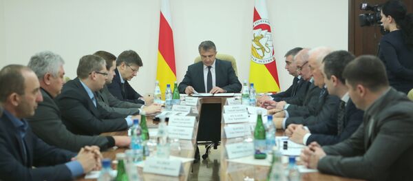 Совещание по вопросам инвестиционных проектов Совещание по вопросам инвестиционных проектов - Sputnik Южная Осетия