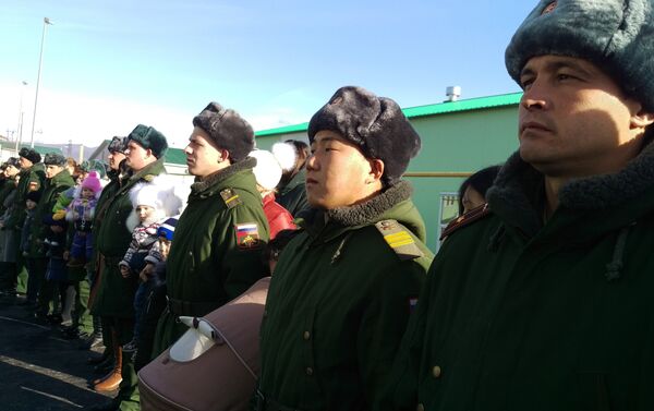 Военнослужащие российской военной базы в Южной Осетии и их семьи получили новое жилье - Sputnik Южная Осетия