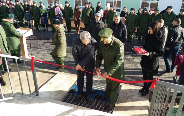 Военнослужащие российской военной базы в Южной Осетии и их семьи получили новое жилье - Sputnik Южная Осетия