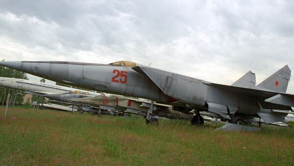 Советский одноместный сверхзвуковой высотный перехватчик МиГ-25 - Sputnik Южная Осетия