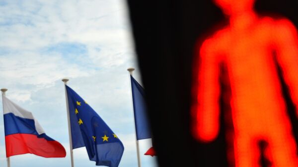 Флаги России, ЕС и Франции - Sputnik Южная Осетия