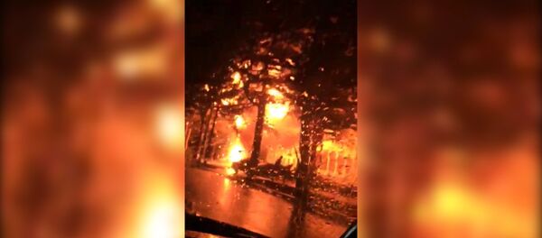 Взрыв автомобиля в центре Цхинвала Взрыв автомобиля в центре Цхинвала - Sputnik Южная Осетия