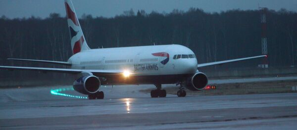 Самолет компании «British Airways» в аэропорту Домодедово Самолет компании «British Airways» в аэропорту Домодедово - Sputnik Южная Осетия