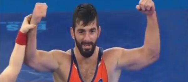 Хетик Цаболов помог своей команде победить в Лиге Индии Хетик Цаболов помог своей команде победить в Лиге Индии - Sputnik Южная Осетия