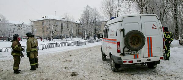 в Перми двое неизвестных в масках и с ножами напали на детей и учителей школы №127 - Sputnik Южная Осетия
