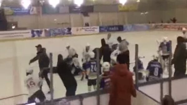 На детском хоккейном турнире во Владикавказе произошла массовая драка - Sputnik Южная Осетия