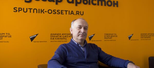 Эдуард Хугаев Эдуард Хугаев - Sputnik Южная Осетия