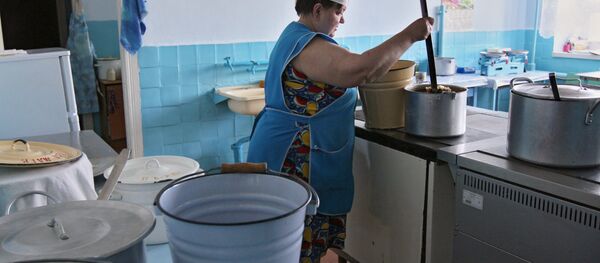 Питание детей в детском  - Sputnik Южная Осетия