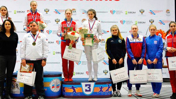 Яна Бекмурзова – бронзовый призер юниорского первенства России по фехтованию - Sputnik Южная Осетия