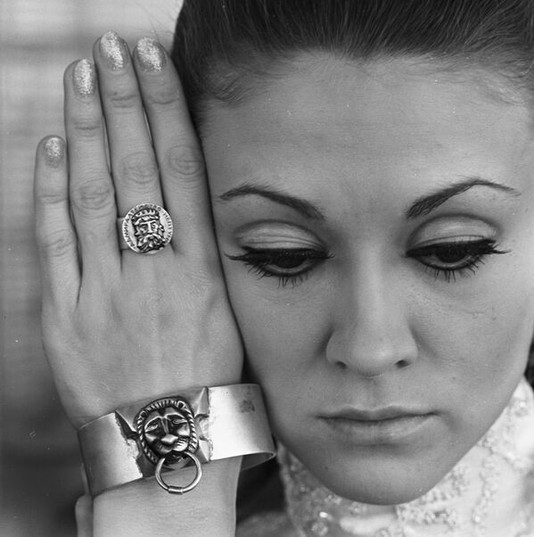 Женские ювелирные украшения из серебра,1969 год - Sputnik Южная Осетия