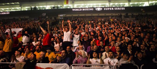 Болельщики на бое Гассиева Болельщики на бое Гассиева - Sputnik Южная Осетия