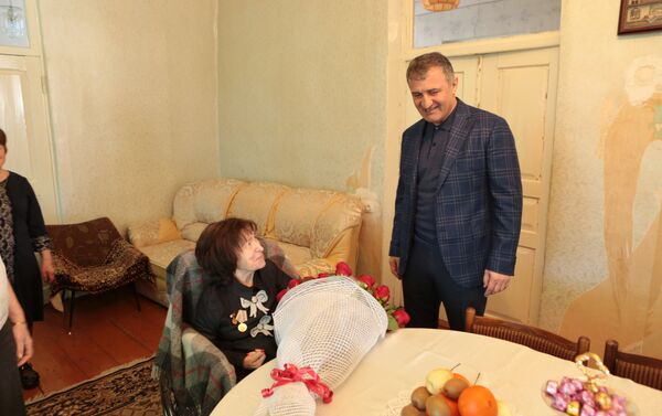 Президент Южной Осетии Анатолий Бибилов встретился с композптором Жанной Плиевой - Sputnik Южная Осетия