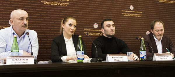 Мурат Гассиев в Цхинвале Мурат Гассиев в Цхинвале - Sputnik Южная Осетия