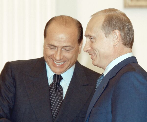В.Путин и С.Берлускони во время переговоров - Sputnik Южная Осетия