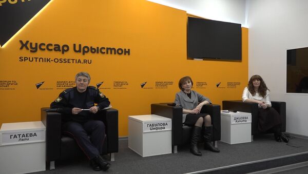 Недетские проблемы: эксперты рассказали о работе с трудными подростками - Sputnik Южная Осетия