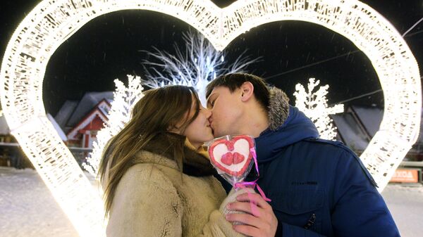 Празднование дня Святого Валентина в городах России - Sputnik Южная Осетия