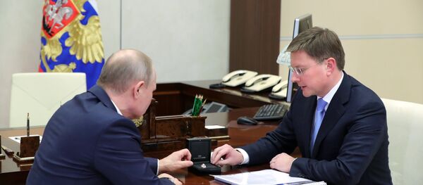 Президент РФ В. Путин встретился с главой компании АЛРОСА С. Ивановым Президент РФ В. Путин встретился с главой компании АЛРОСА С. Ивановым - Sputnik Южная Осетия
