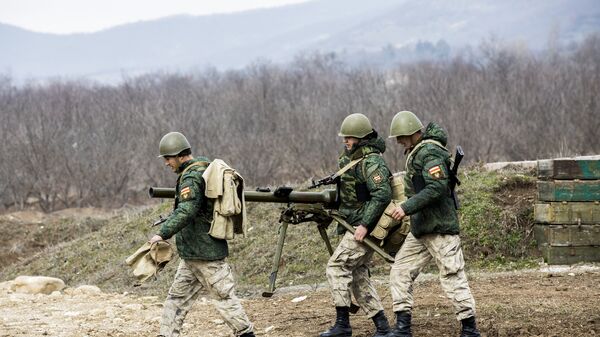 Югоосетинские военнослужащие. Архивное фото - Sputnik Южная Осетия