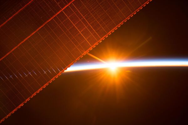 Вид на восход солнца с борта МКС - Sputnik Южная Осетия