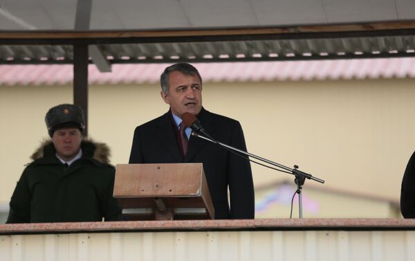 Президент Южной Осетии поздравил российских военных с 23 февраля - Sputnik Южная Осетия