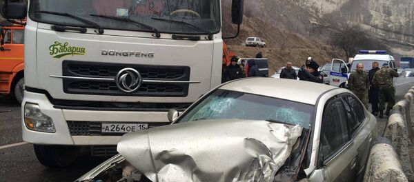 Авария на Транскавказской автомагистрали - Sputnik Южная Осетия