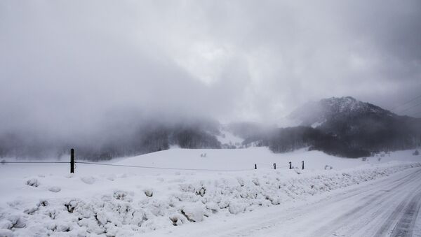Снег в горах Южной Осетии - Sputnik Южная Осетия