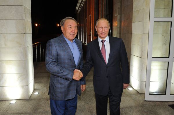 Президент РФ В.Путин встретился с президентами Казахстана и Белоруссии в сочинской резиденции - Sputnik Южная Осетия