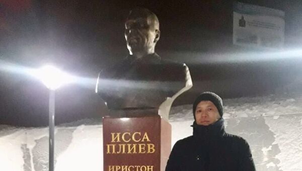 Памятник Иссе Плиеву в МНР - Sputnik Южная Осетия