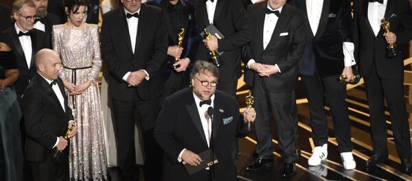 Главную премию Оскар получила драма Гильермо дель Торо Форма воды Главную премию Оскар получила драма Гильермо дель Торо Форма воды - Sputnik Южная Осетия