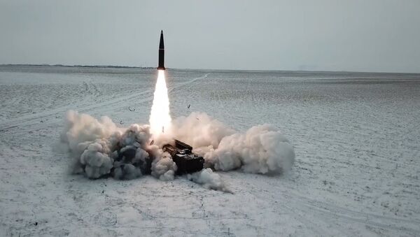 Боевой пуск ракеты ОТРК Искандер-М состоялся на полигоне Капустин Яр - Sputnik Южная Осетия