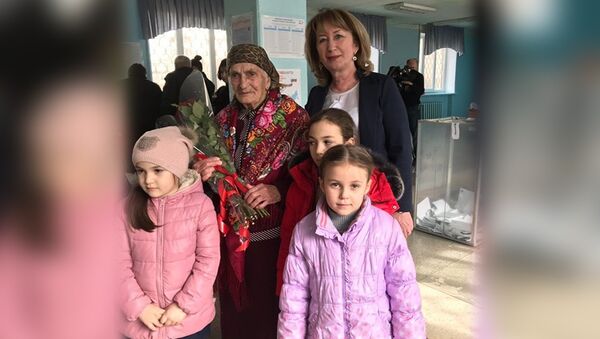 В Северной Осетии долгожительницу поздравили с днем рождения на участке - Sputnik Южная Осетия