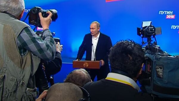 СПУТНИК_LIVE: Владимир Путин в избирательном штабе после окончания голосования - Sputnik Южная Осетия