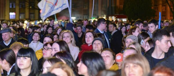 Более трех тысяч жителей столицы Северной Осетии пришли на концерт Крымская-весна - Sputnik Южная Осетия