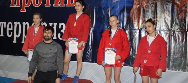 Первенство СКФО по самбо: осетинские спортсмены завоевали 13 наград  16-19 марта в Нальчике прошло первенство СКФО по самбо среди юношей и девушек 2002-2003 г.р. - Sputnik Южная Осетия