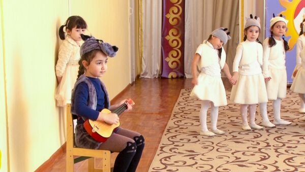В столице Северной Осетии стартовал детский конкурс на осетинском языке - Sputnik Южная Осетия